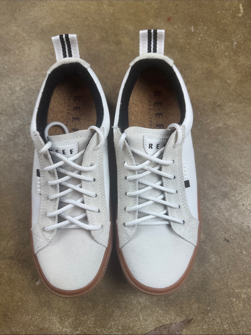 Reef Lay Day Dawn Sneakers in White/Offwhite w gum sole
Size:  7